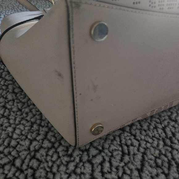 Handbag - Picture 3 of 5